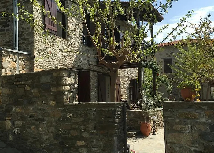 Сasa de vacaciones Charming Stone House *