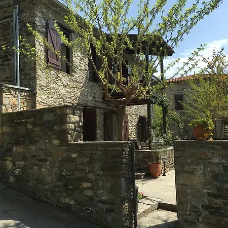 Ferienhaus Charming Stone House *